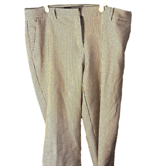 Reitmans White Striped Capri Pants Size 16 - Picture 4 of 8